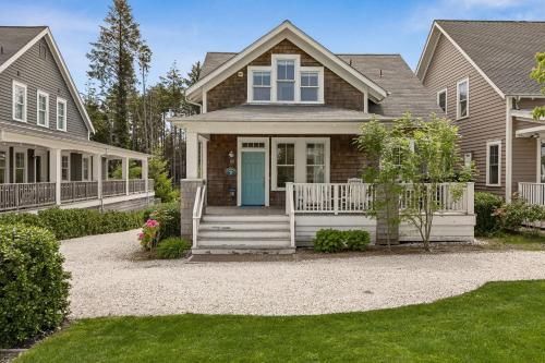 Junebug by Seabrook Hospitality in Huntington Beach, United States