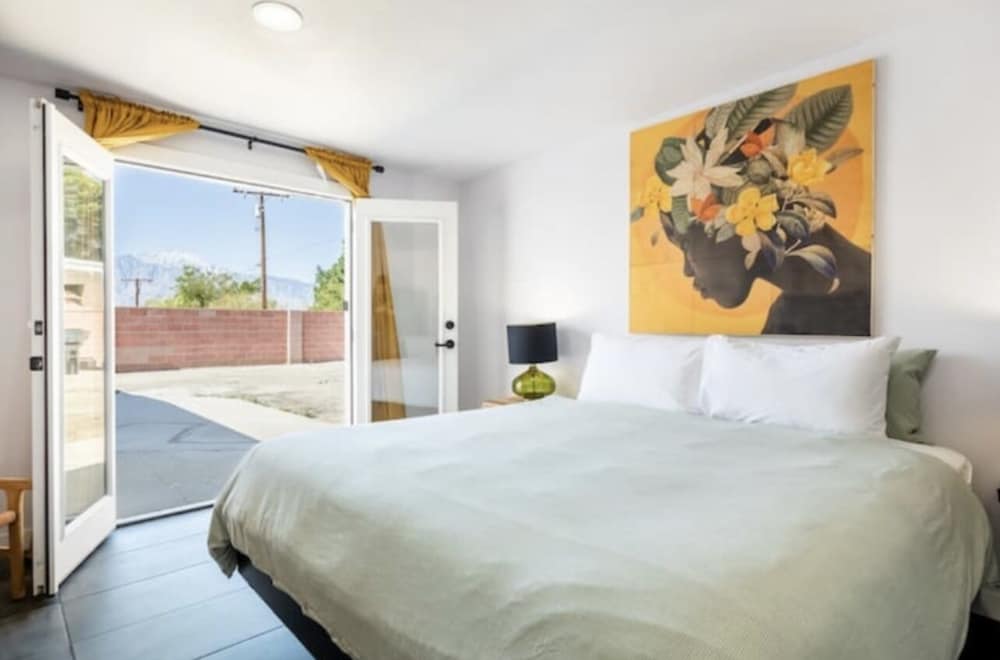 Desert Hot Springs Inn - photo 8
