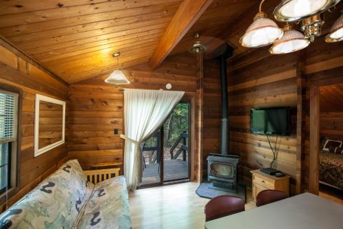 Lake Texoma Camping Resort Cabin 17 - photo 17