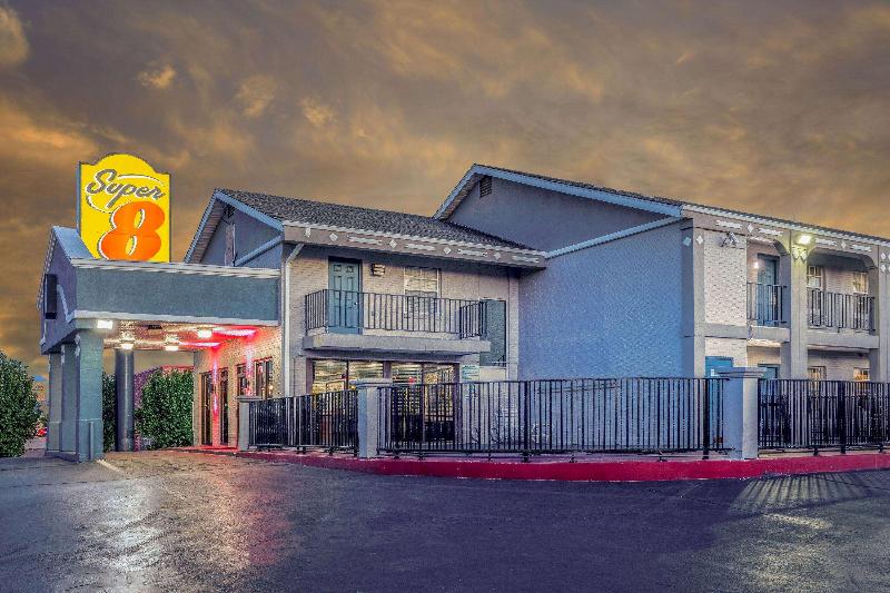 Super 8 By Wyndham Tulsa Arpt St Fairgrounds - photo 5