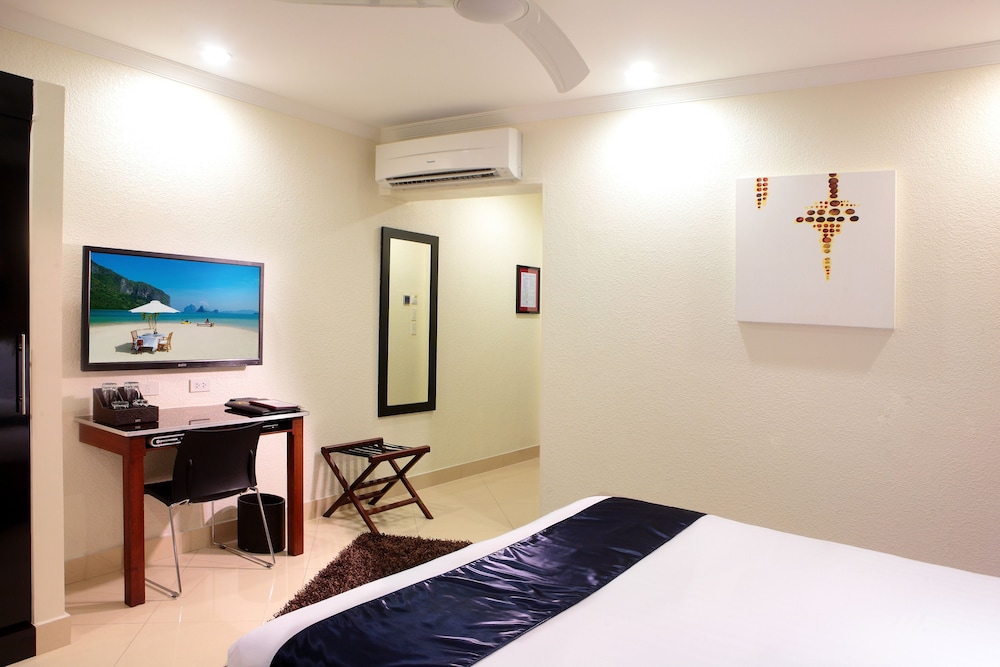 Queens Hotel — Angeles City — photo 5