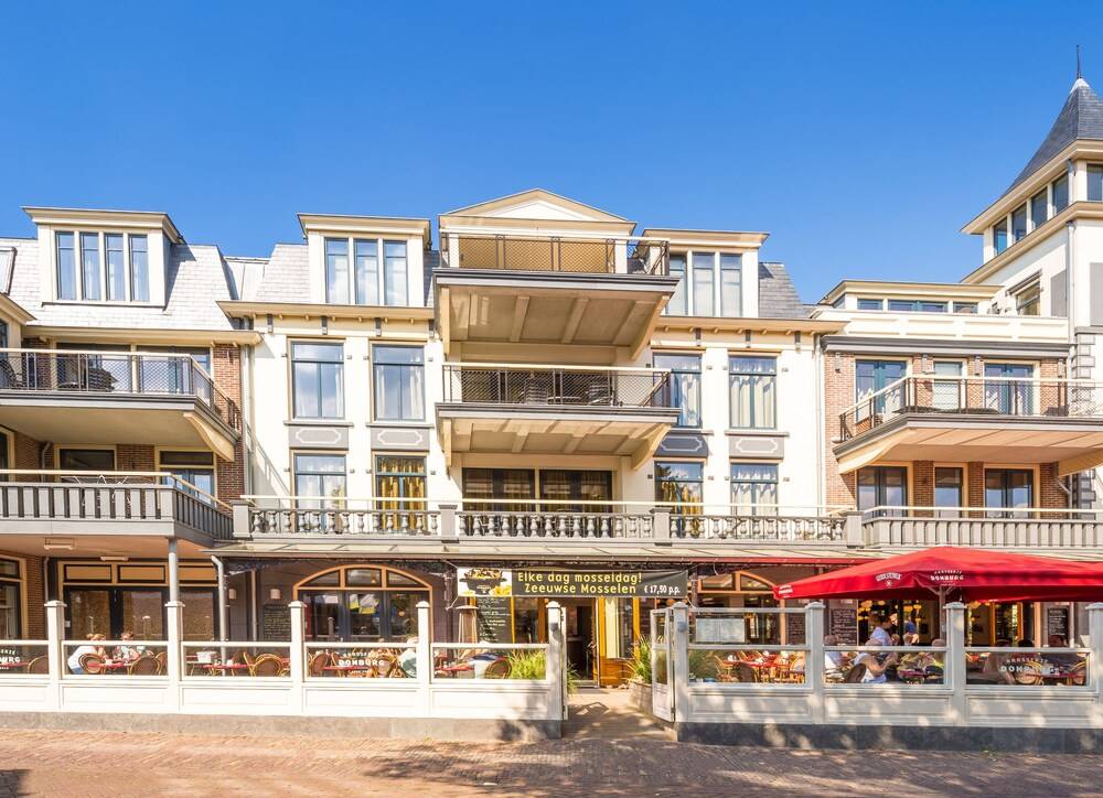 Roompot Residence Wijngaerde — 4-Star Luxury Hotel in Domburg, Netherlands