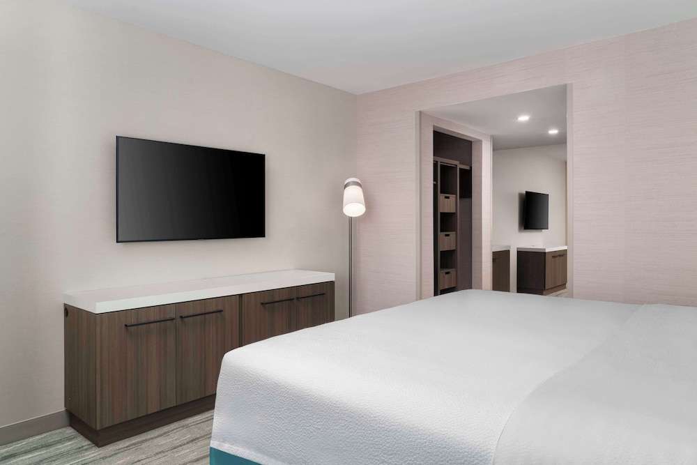 Hilton Garden Inn Kennett Square - photo 10