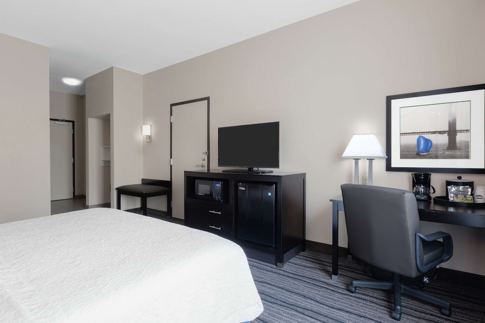 Hampton Inn & Suites Mountain View - photo 8