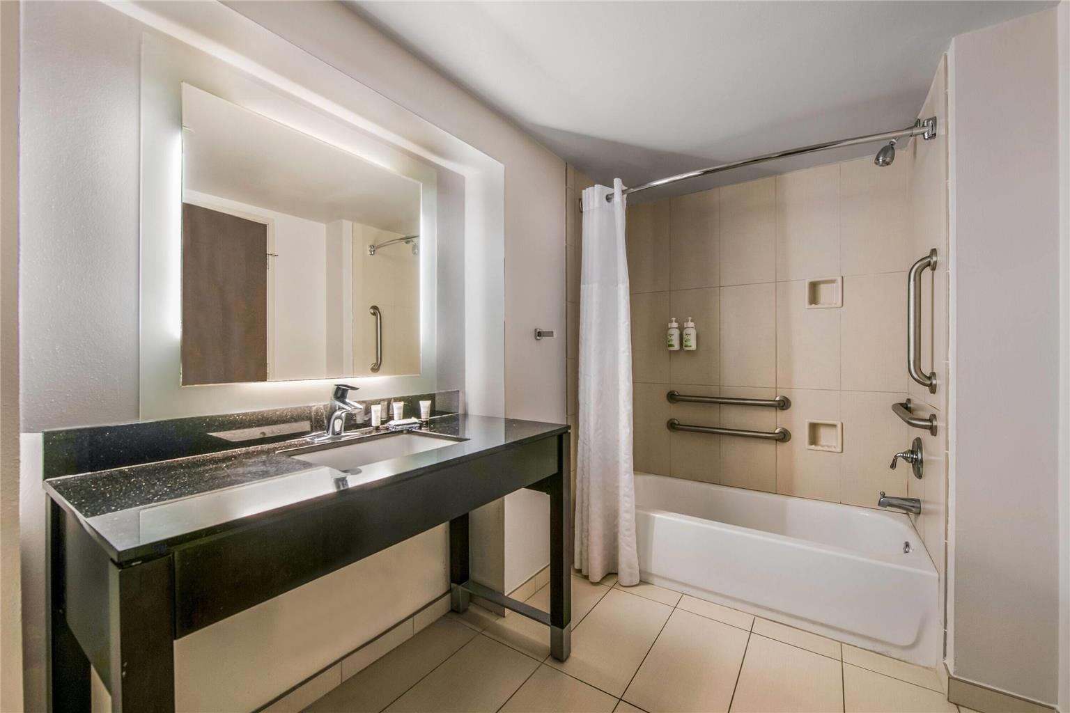 Wingate by Wyndham Slidell New Orleans East Area - photo 28