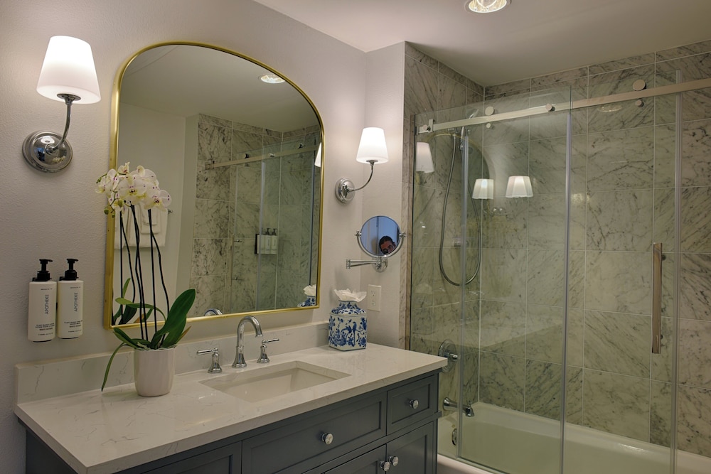 voco St. James Hotel by IHG - photo 24