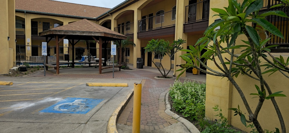Texas Inn and Suites RGV - photo 78