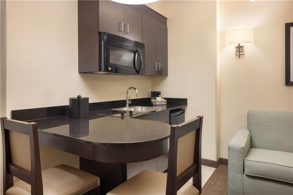 Ramada Plaza Resort & Suites by Wyndham Orlando Intl Drive - photo 44