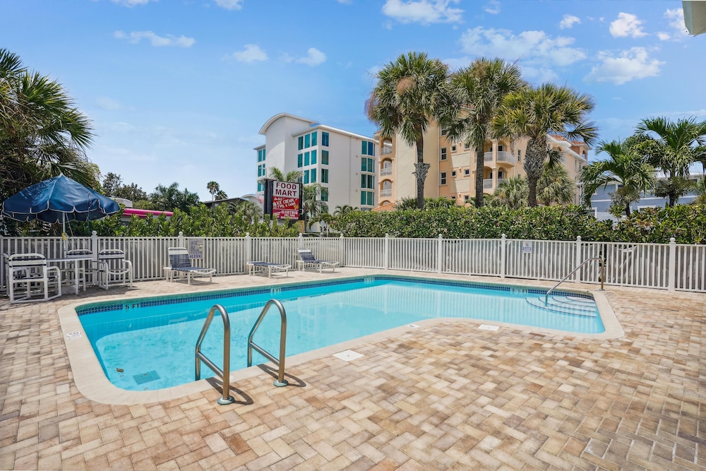 Mariner's Pointe 701 — 4-Star Luxury Hotel in Indian Shores, United States