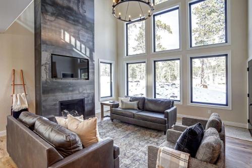 The Cottonwood — 4-Star Luxury Hotel in Lead, United States