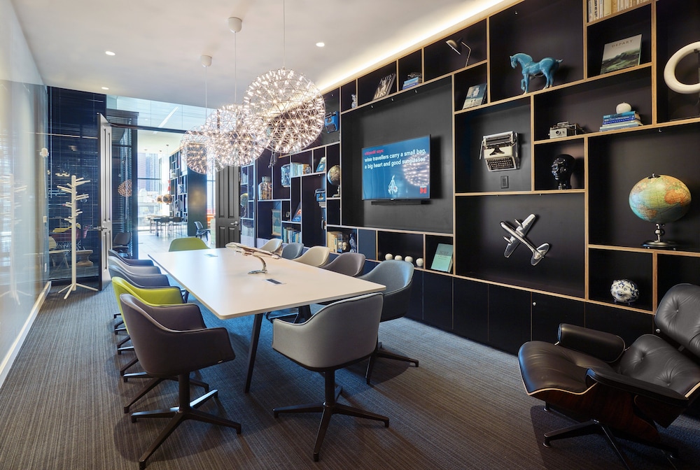 CitizenM Boston North Station Hotel - photo 19