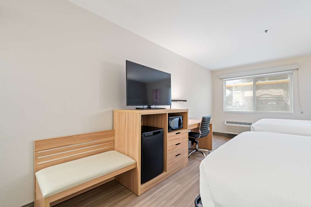 Best Western Lake Oswego Portland Hotel & Suites - photo 23