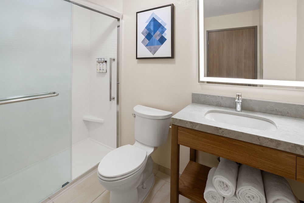 Candlewood Suites Richmond South by IHG - photo 37