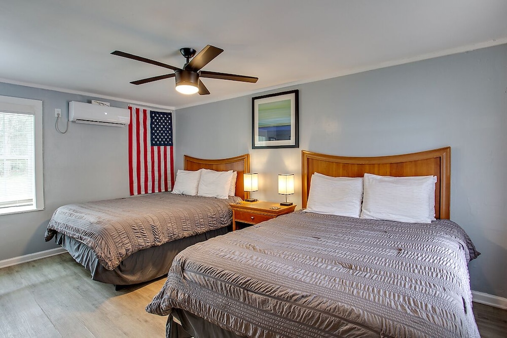 The Panacea Motel - photo 14