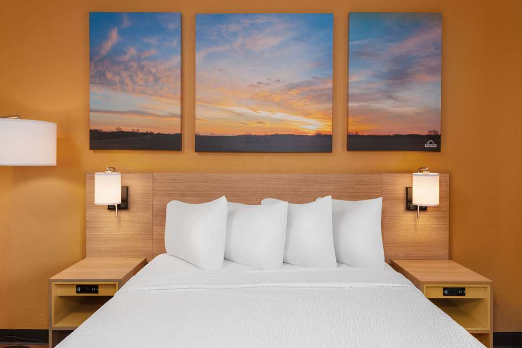 Days Inn by Wyndham Rockford I 90 Casino District - photo 20