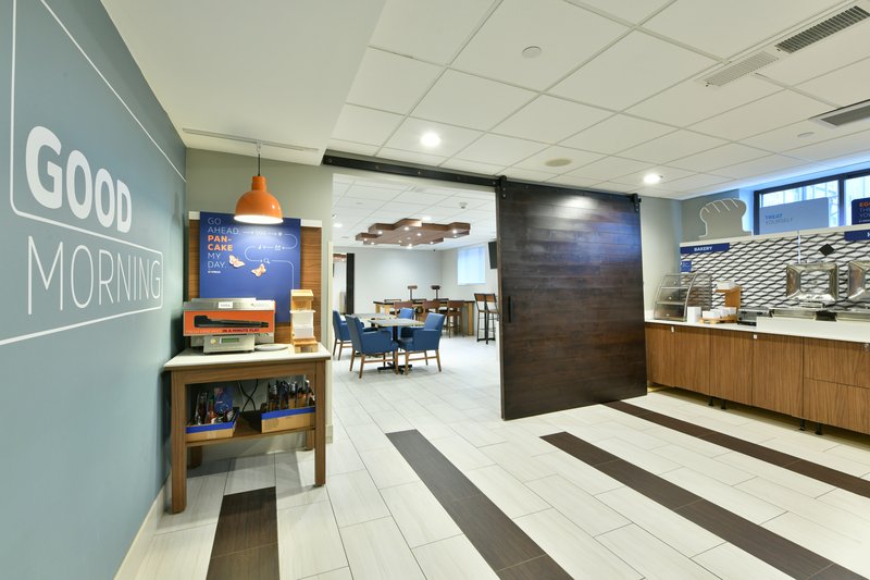 Holiday Inn Express Staten Island West - photo 15