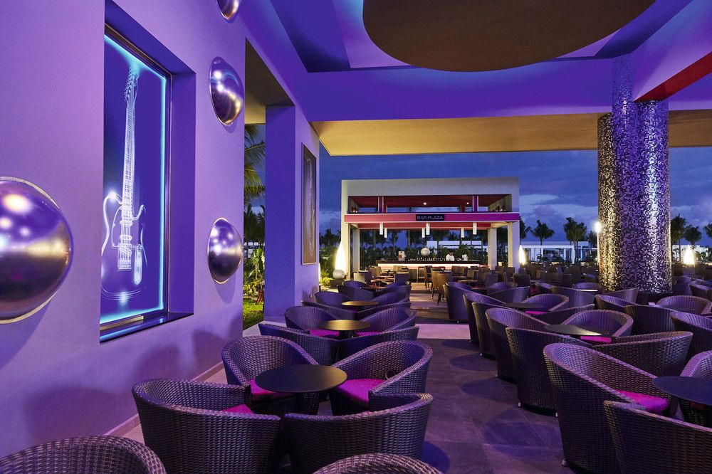 Hotel Bar