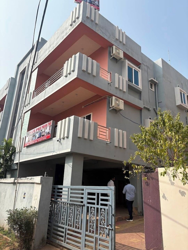 Sam Premium - last minute hotel in Bhubaneshwar