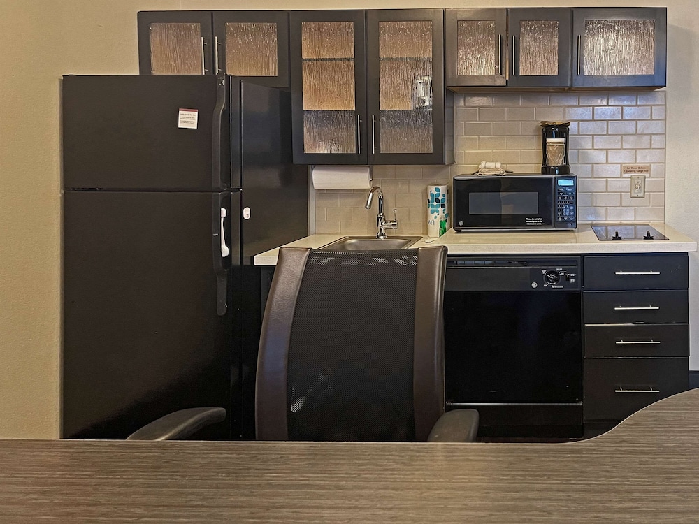 MainStay Suites Kansas City Overland Park - photo 18