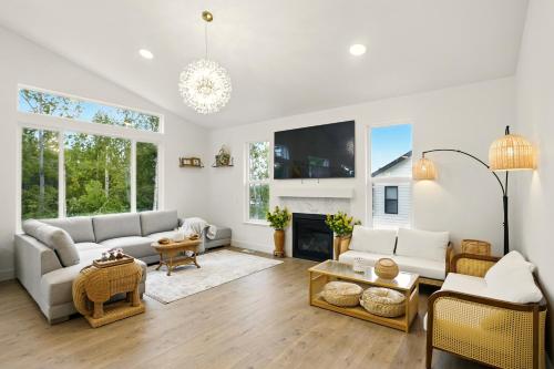 Ruby 17 New build beautiful lake view 5beds 12 sleeping — Anchorage — photo 4