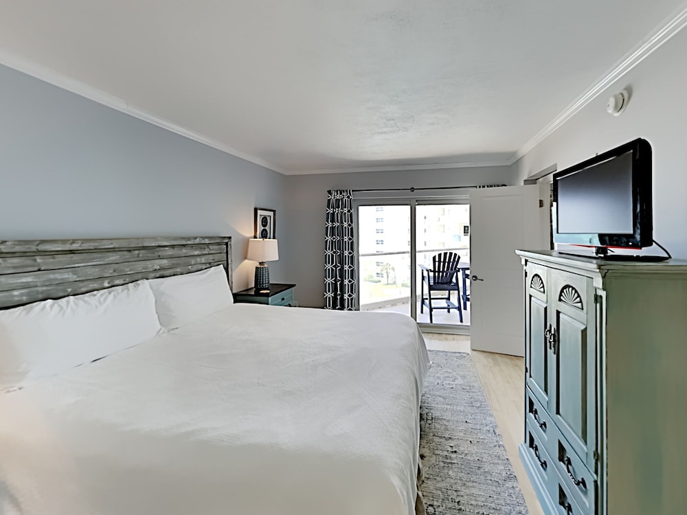 Regency Towers by Southern Vacation Rentals - photo 4