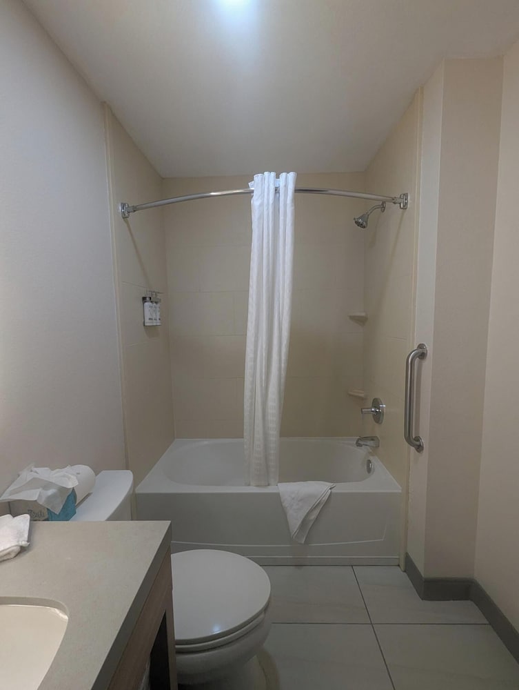 Candlewood Suites Loveland by IHG - photo 43
