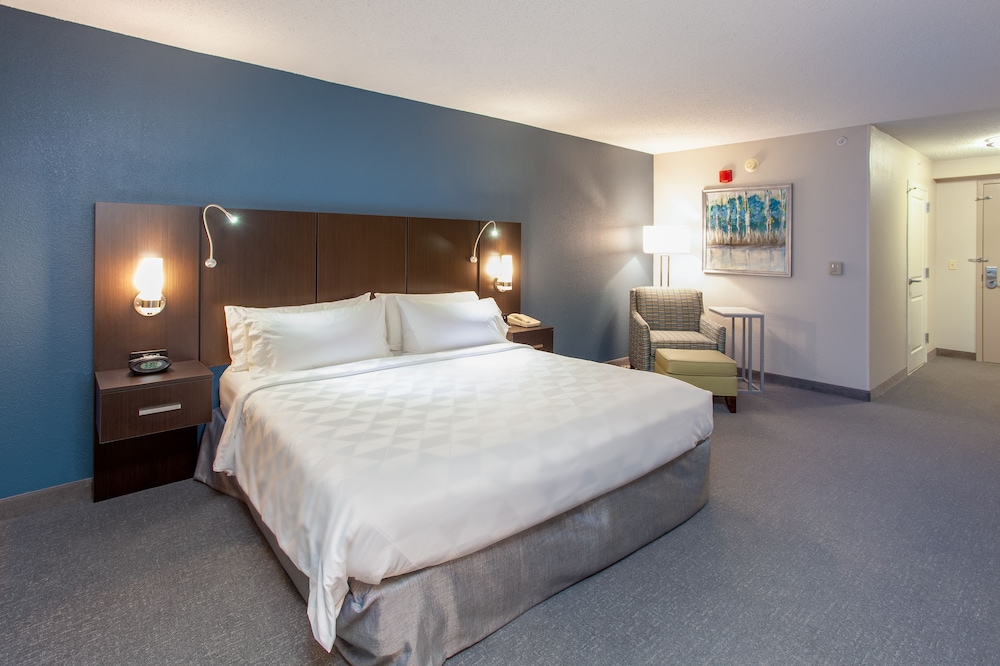Holiday Inn Hotel & Suites Tallahassee Conference Ctr N by IHG - photo 7