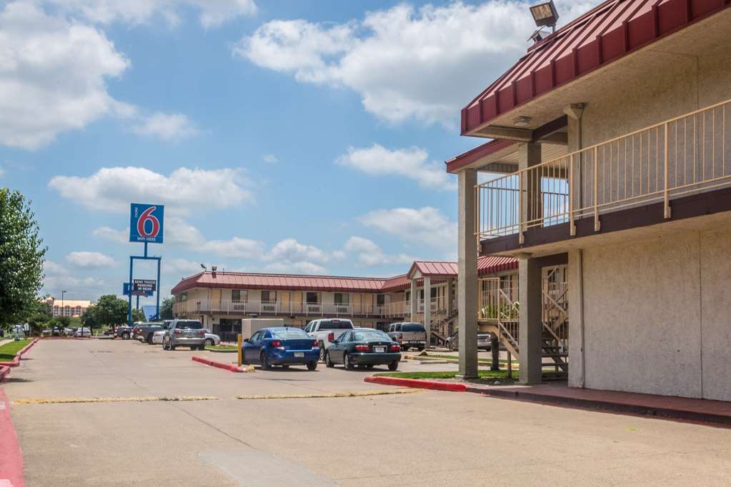 Motel 6 Mesquite TX Rodeo Convention Ctr - photo 6