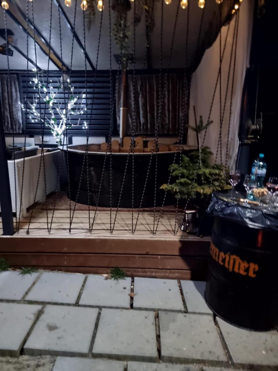 Stablo Guest House — 4-Star Luxury Hotel in Barasti, Romania