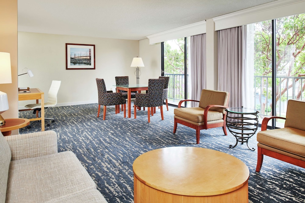 DoubleTree by Hilton Hotel Berkeley Marina - photo 33