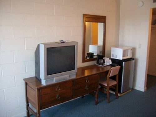Knights Inn & Suites Canyon TX - photo 8