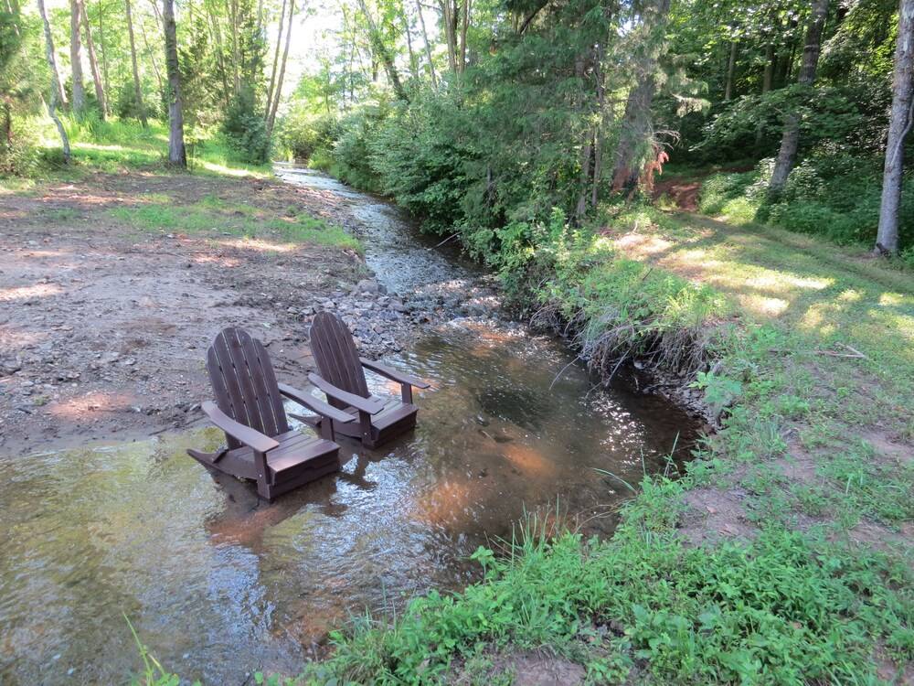 Southern Comfort Lakeside Cabin Resort - photo 49