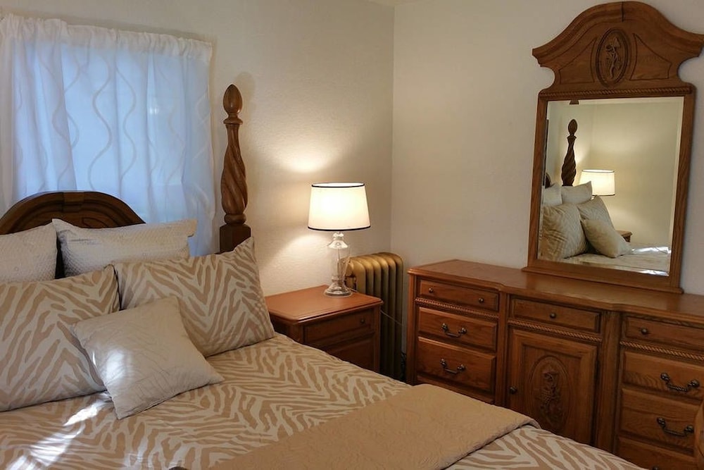 Spanish Craftsman Smarthouse 2 Baths - photo 3
