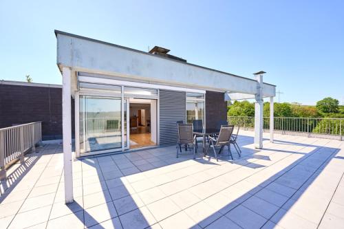 PanoramaSicht Daun von oben — 4-Star Luxury Hotel in Daun, Germany