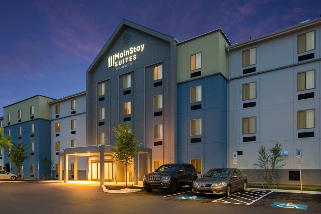 MainStay Suites Carlisle Harrisburg - photo 6