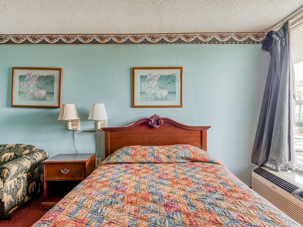 OYO Hotel Jackson North I 55 - photo 18