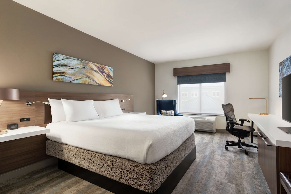 Hilton Garden Inn Charlotte Ayrsley - photo 11