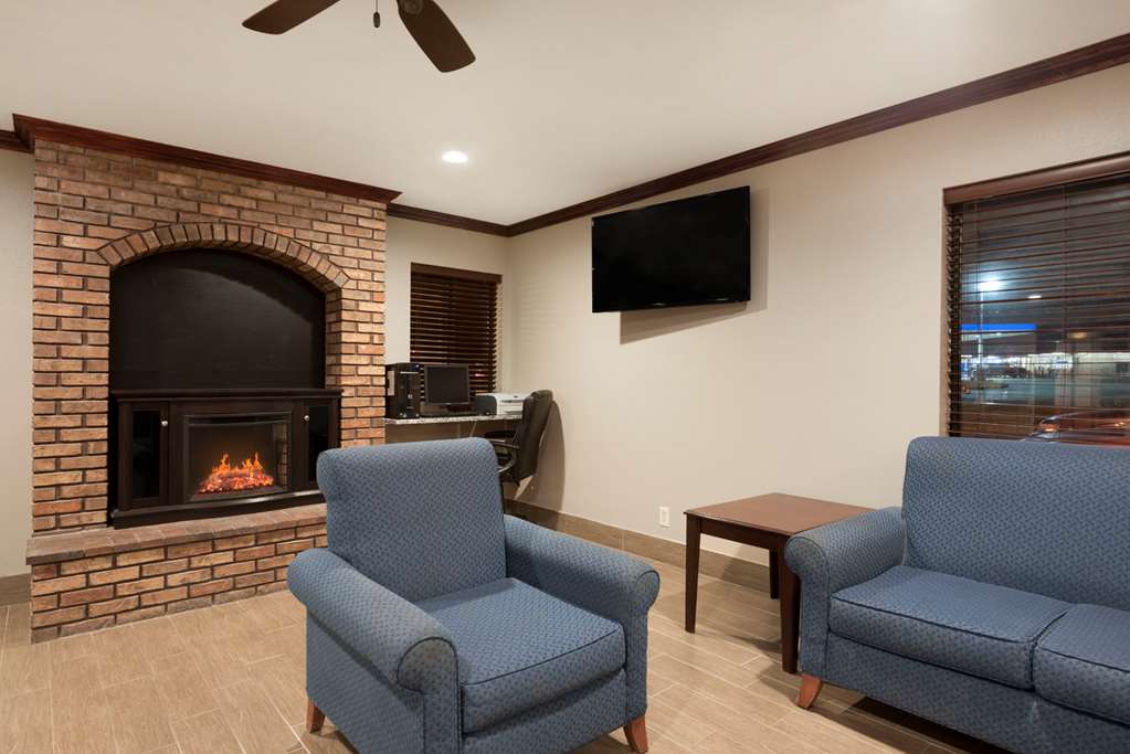 Super 8 by Wyndham Rantoul - photo 3