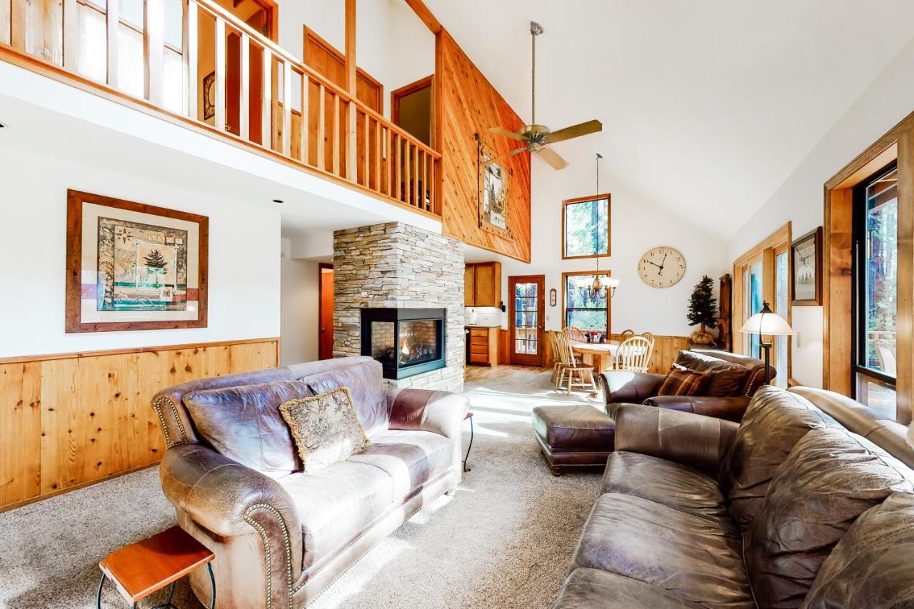 Worth The Waite in Arnold, United States