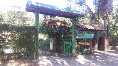 Chales Joia Rara Dos Gnomos — Maua
