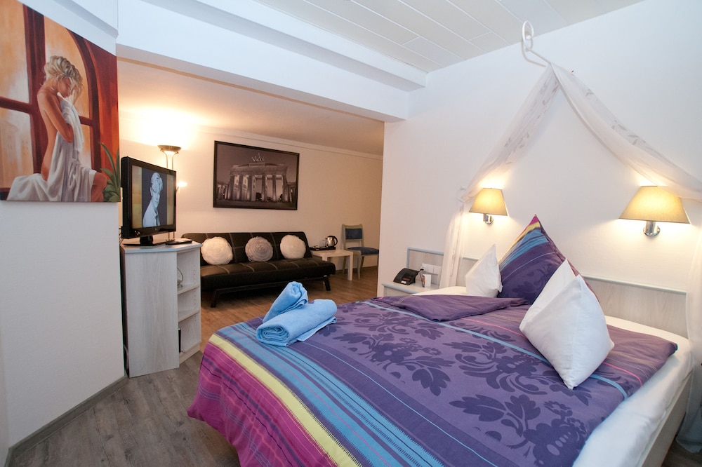 Landgasthaus Hotel Bonn — Baunatal — photo 4