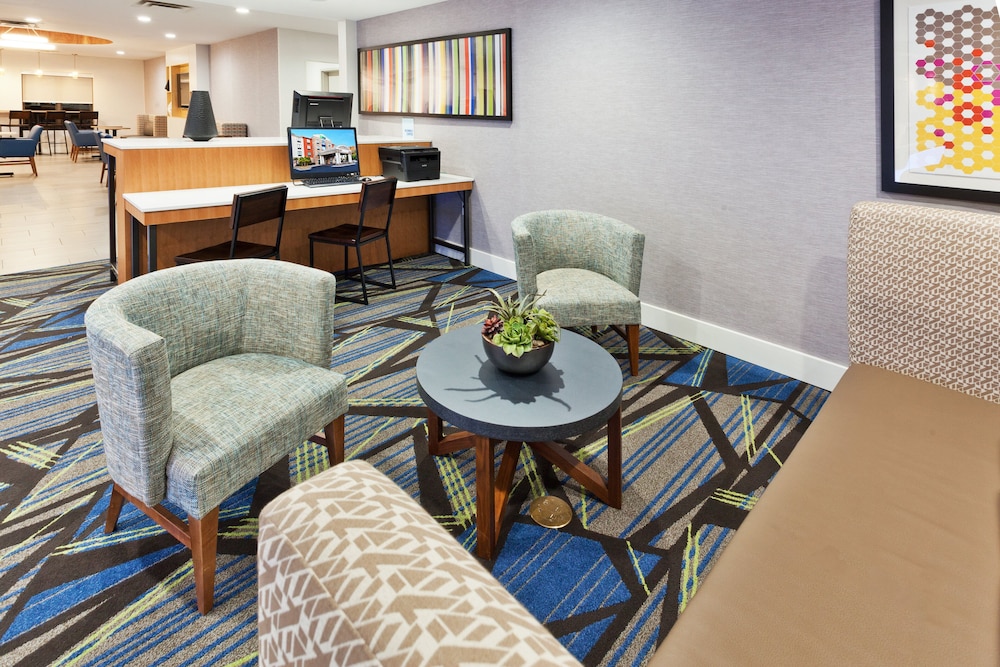 Holiday Inn Express & Suites Rome East by IHG - photo 23