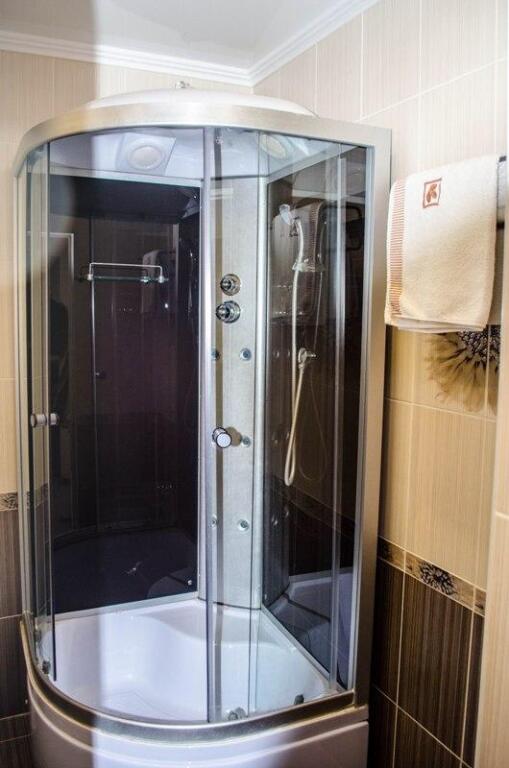 Voyazh - carbon neutral hotel in Bugul'ma