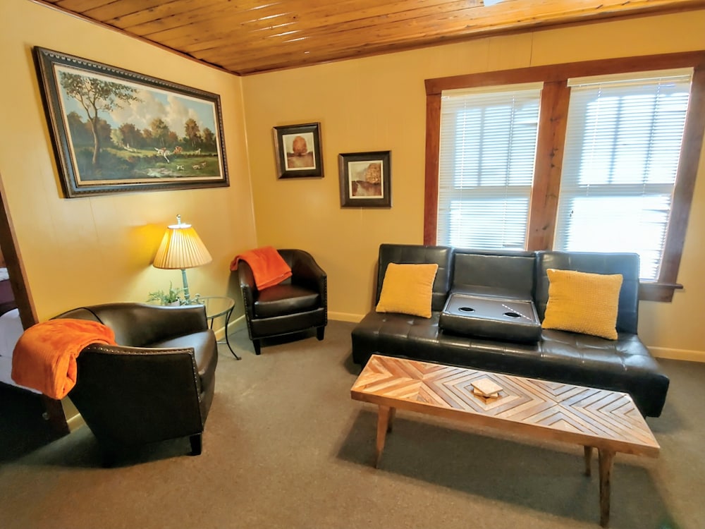Edgewater Resort Cottage #1 - photo 119