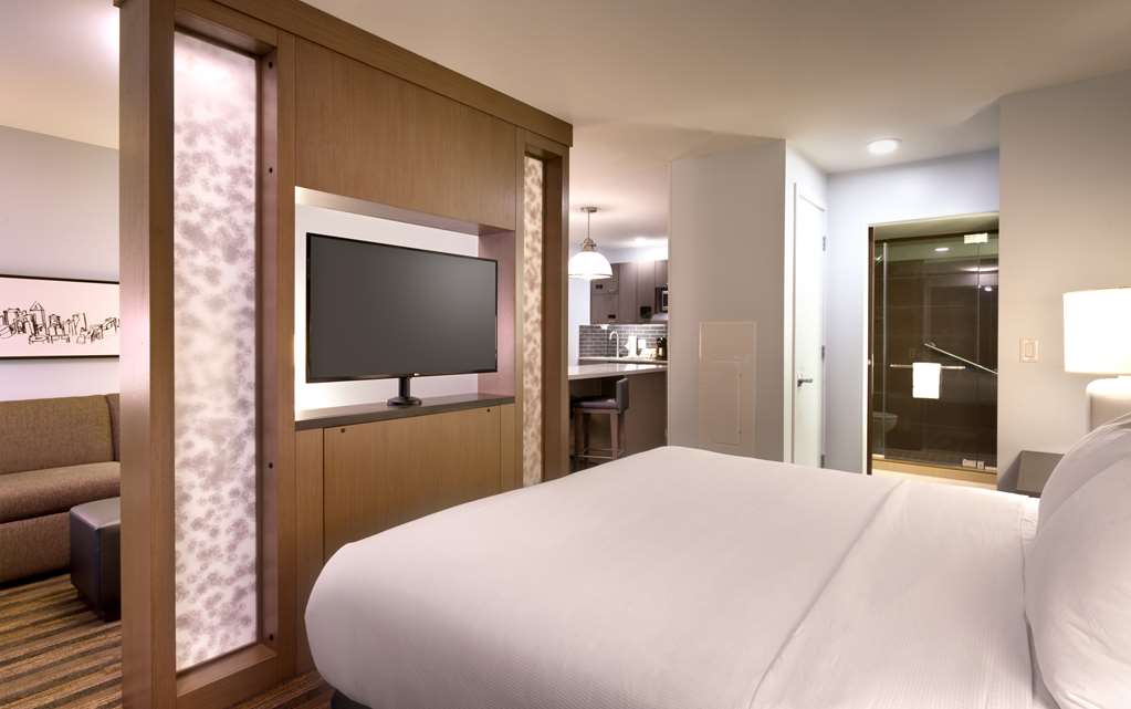 Hyatt House Portland Downtown - photo 6
