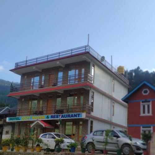 Hotel Cozy Haven in Mandi, India