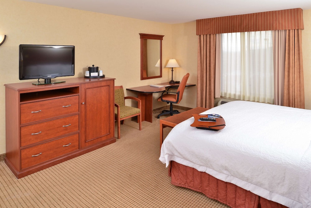 Hampton Inn Rock Springs - photo 12