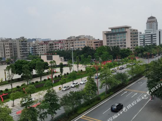 Lidu Hotel — hotel in Xinxing