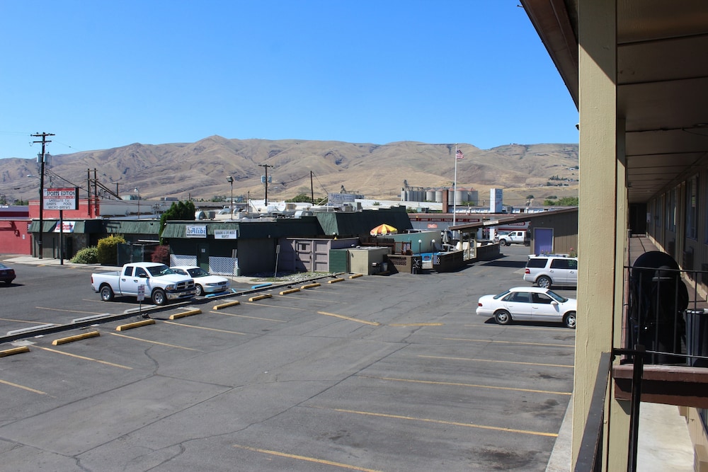 Cedars Inn Lewiston - photo 28