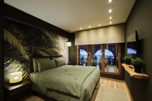 El Harapan SumAcrgete en una selva a pie de playa Grupo Querbes — 4-Star Luxury Hotel in Gijon, Spain